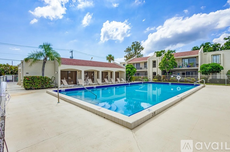 150 Pineview Road 2 Beds Condo for Rent - Photo gallery 1