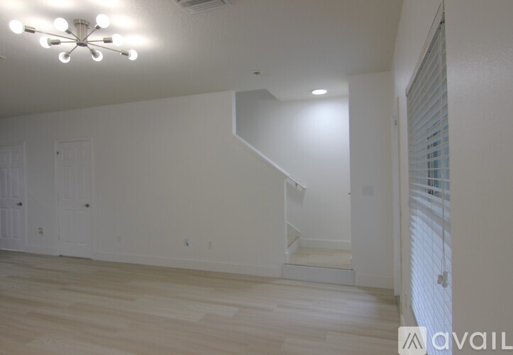 Magnolia Park At Riverview 2 Beds Townhouse for Rent - Photo gallery 5