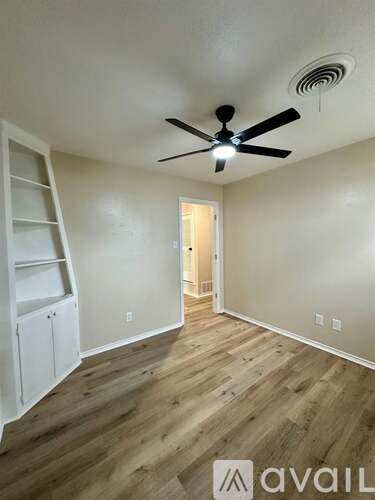 2012 68th Street 3 Beds Single Family Home for Rent - Photo gallery 2