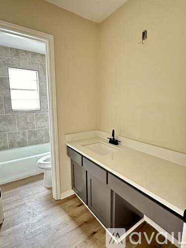 2012 68th Street 3 Beds Single Family Home for Rent - Photo gallery 4