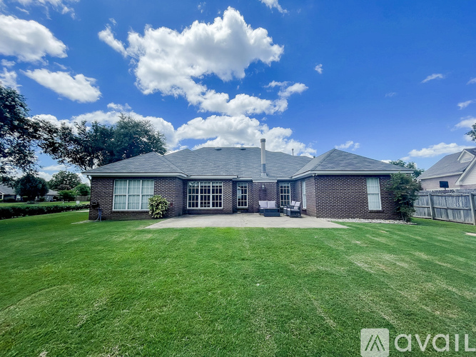 504 Jasmine Trail 4 Beds Single Family Home for Rent - Photo gallery 2