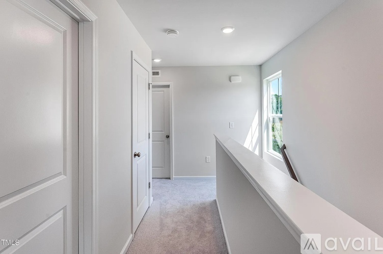 253 Peebles Drive 3 Beds Townhouse for Rent - Photo gallery 3
