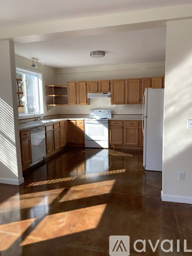9 Station St 3 Beds Apartment for Rent - Photo gallery 4