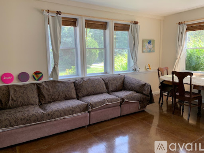9 Station St 3 Beds Apartment for Rent - Photo gallery 5