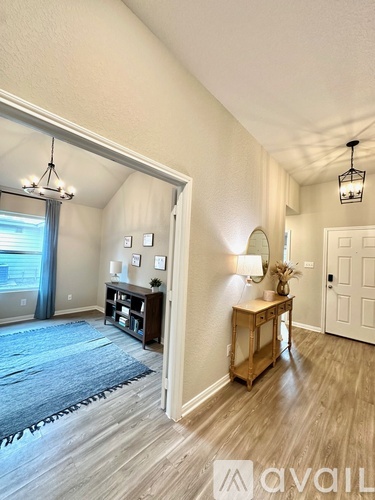 1112 Elm Fall 4 Beds Single Family Home for Rent - Photo gallery 4