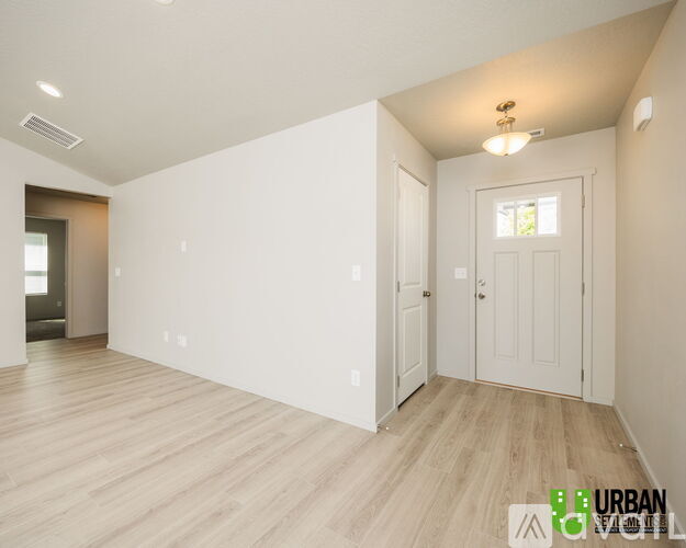 9522 E Michielli Ln 3 Beds Single Family Home for Rent - Photo gallery 4