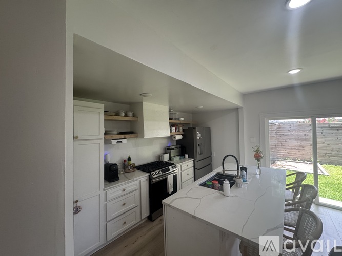 414 Russell Avenue 3 Beds Single Family Home for Rent - Photo gallery 4
