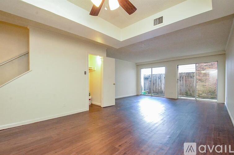 1211 Miramar Street 2 Beds Apartment for Rent - Photo gallery 5