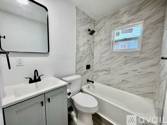1110 West 8th Street 2 Beds Single Family Home for Rent - Photo gallery 4
