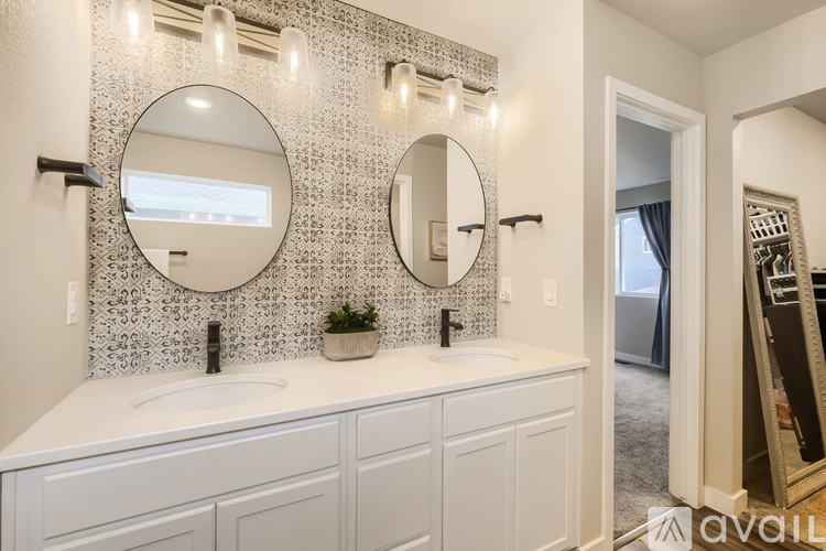 10717 Luneth Drive 3 Beds Single Family Home for Rent - Photo gallery 2