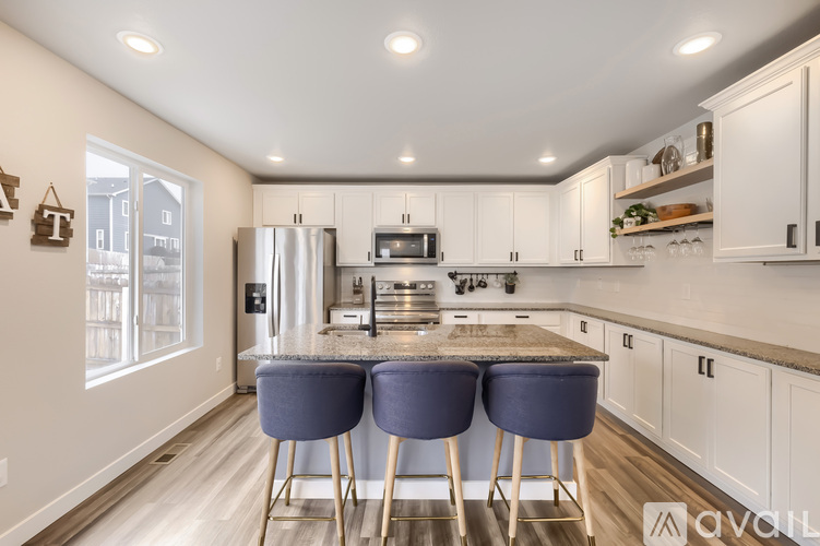 10717 Luneth Drive 3 Beds Single Family Home for Rent - Photo gallery 4