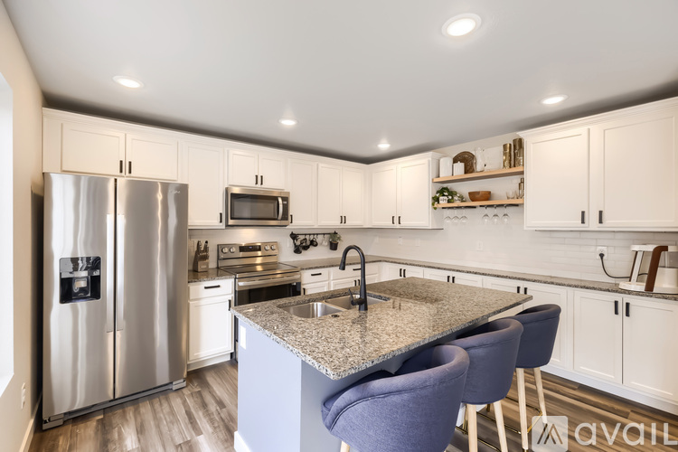 10717 Luneth Drive 3 Beds Single Family Home for Rent - Photo gallery 5