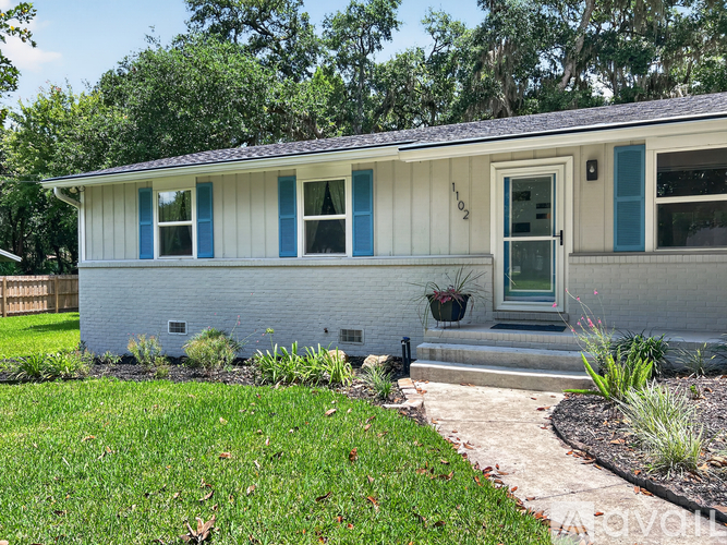 1102 N 15th St 3 Beds Single Family Home for Rent - Photo gallery 3