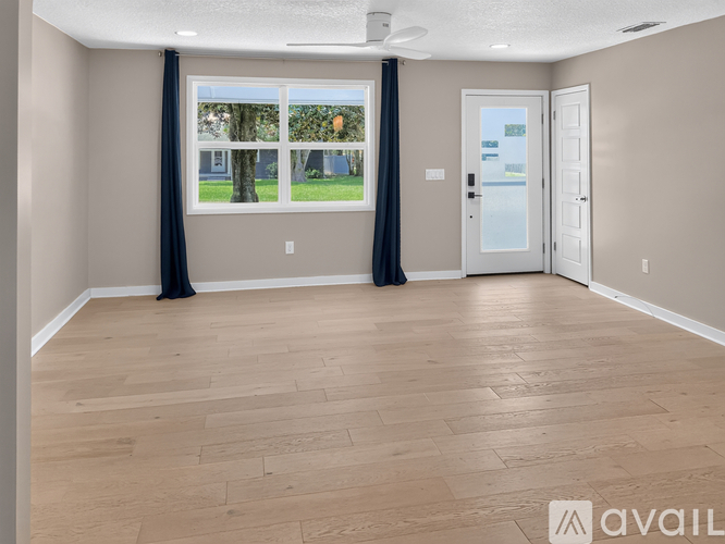 1102 N 15th St 3 Beds Single Family Home for Rent - Photo gallery 4