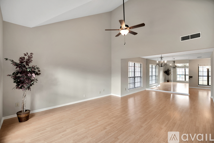 20431 Lonestar Oak Ct 4 Beds Single Family Home for Rent - Photo gallery 3