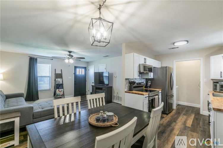 1104 Renee Spur 2 Beds Single Family Home for Rent - Photo gallery 4