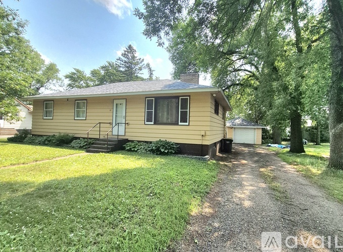 38 1st St N 4 Beds Single Family Home for Rent - Photo gallery 4