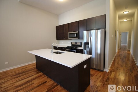 3254 N Ravenswood Ave 3 Beds Apartment for Rent
