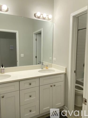 3254 N Ravenswood Ave 3 Beds Apartment for Rent - Photo gallery 3