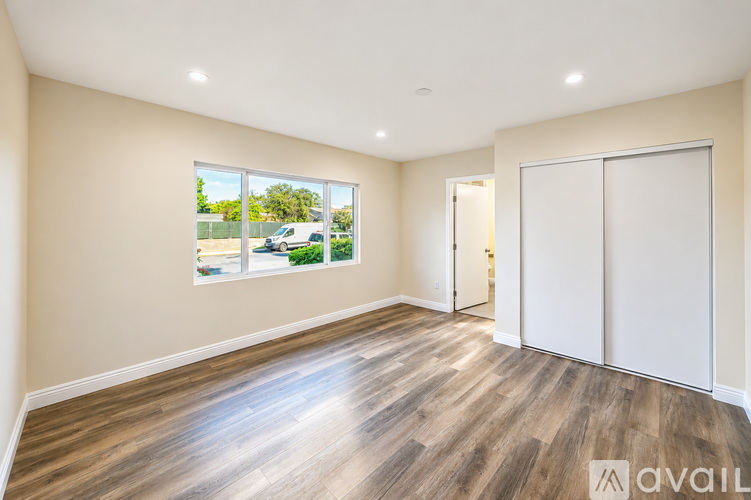 9007 Monogram Avenue 4 Beds Single Family Home for Rent - Photo gallery 3