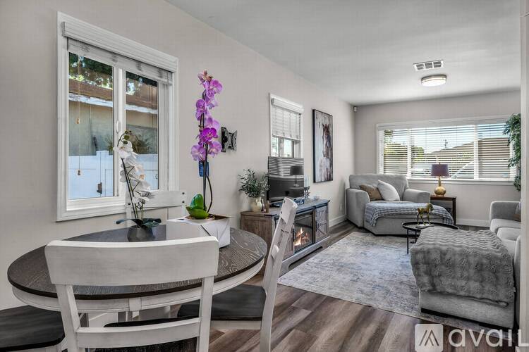5017 W 123rd Pl 4 Beds Apartment for Rent - Photo gallery 4