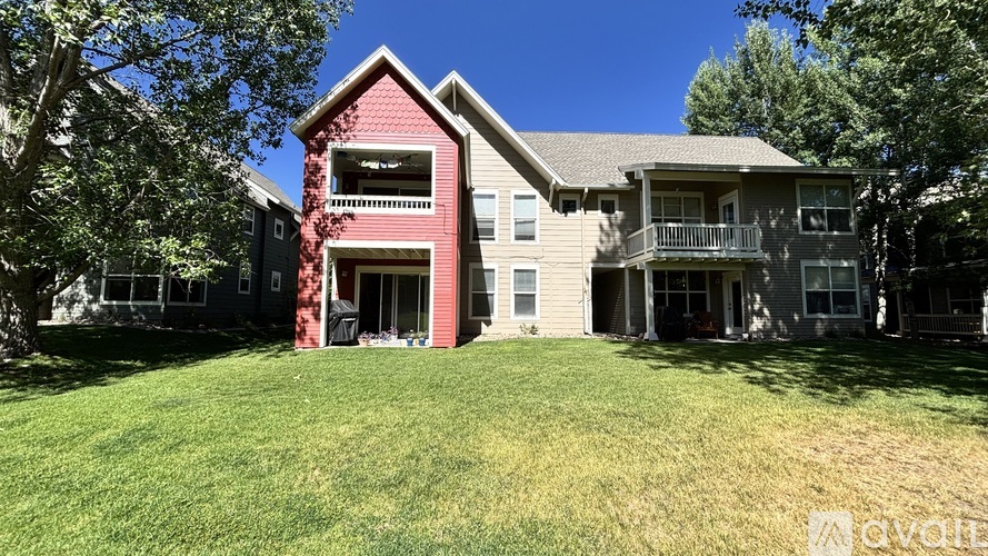 530 Founders Avenue 2 Beds Condo for Rent - Photo gallery 1