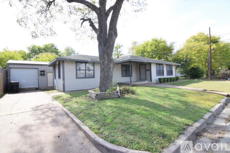 1309 W Avenue D 3 Beds Single Family Home for Rent - Photo gallery 2