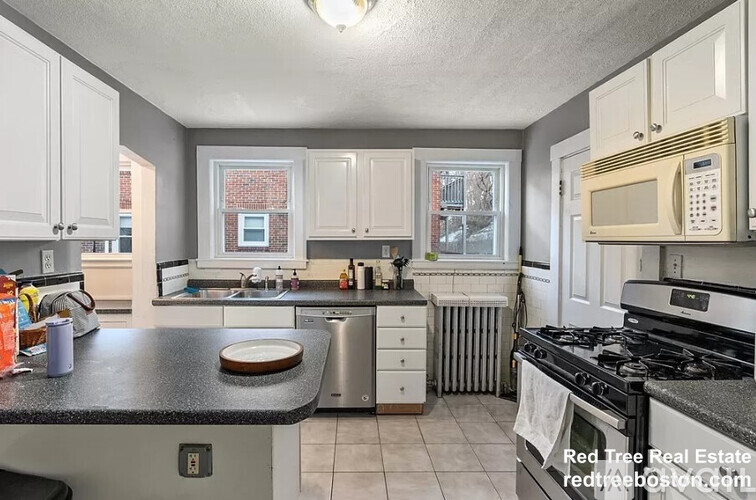 86 Colborne Rd 3 Beds Apartment for Rent - Photo gallery 1
