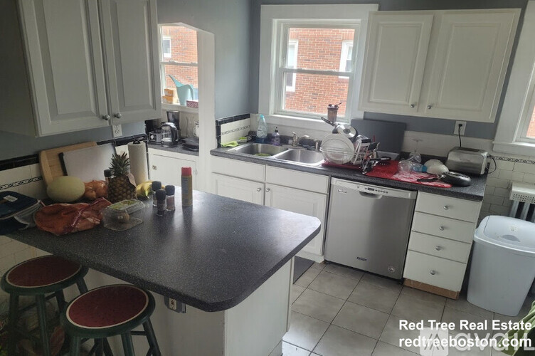 86 Colborne Rd 3 Beds Apartment for Rent - Photo gallery 2