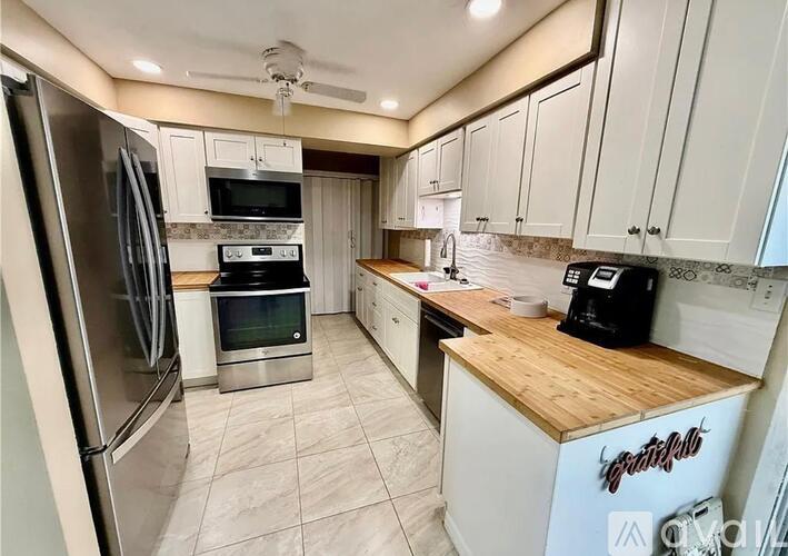 110 Texas Road 3 Beds Single Family Home for Rent - Photo gallery 2