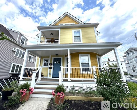 72 Winchester St 2 Beds Apartment for Rent