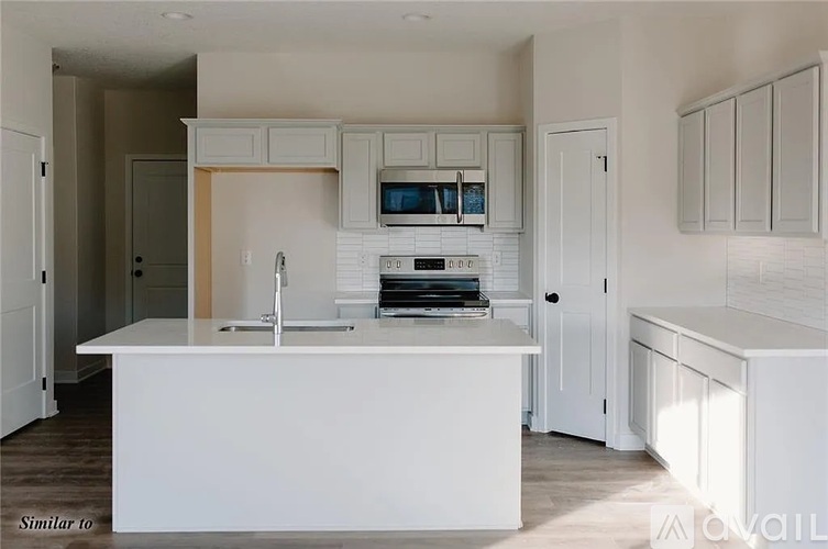 1236 E 28th St 3 Beds Townhouse for Rent - Photo gallery 1