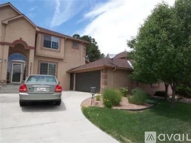 2411 Canyon Glen Road 3 Beds Apartment for Rent - Photo gallery 1