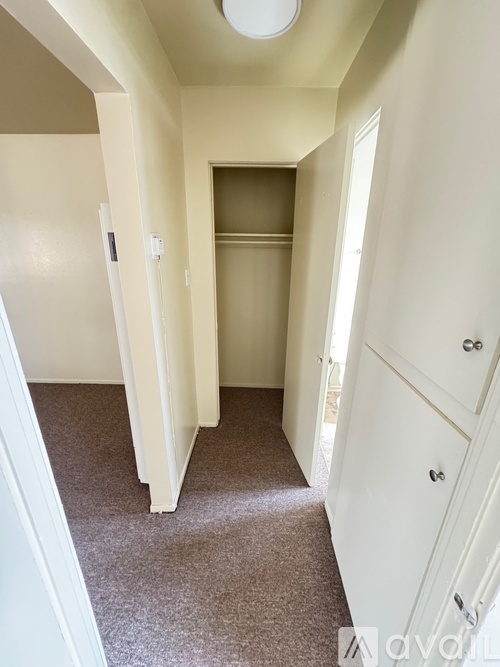 1160 East Alosta Avenue 1 Apartment for Rent - Photo gallery 3