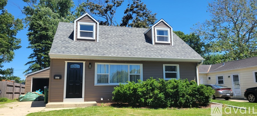 447 South Park Road 4 Beds Single Family Home for Rent - Photo gallery 1