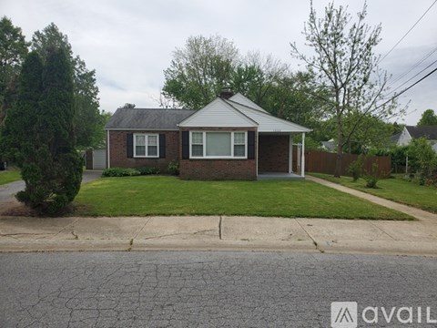 1222 Field Rd 3 Beds Apartment for Rent