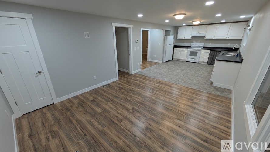 112 East 8th Street 2 Beds Apartment for Rent - Photo gallery 1
