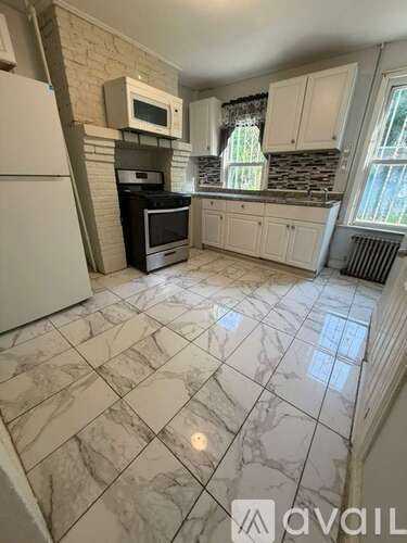 52 Kent St 1 Apartment for Rent