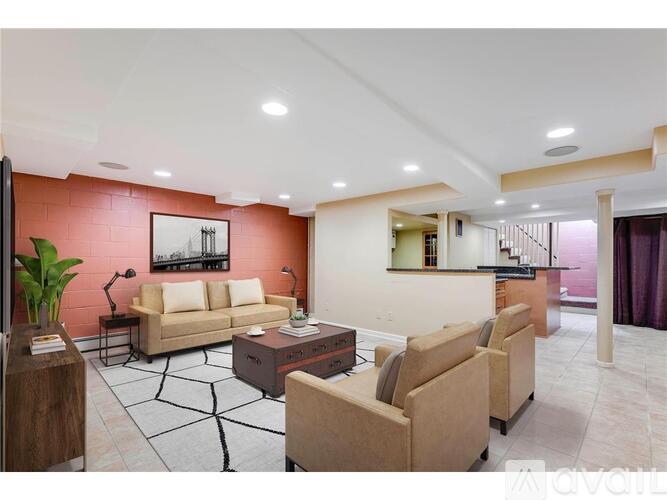 333 W 2nd St 2 Beds Apartment for Rent - Photo gallery 3