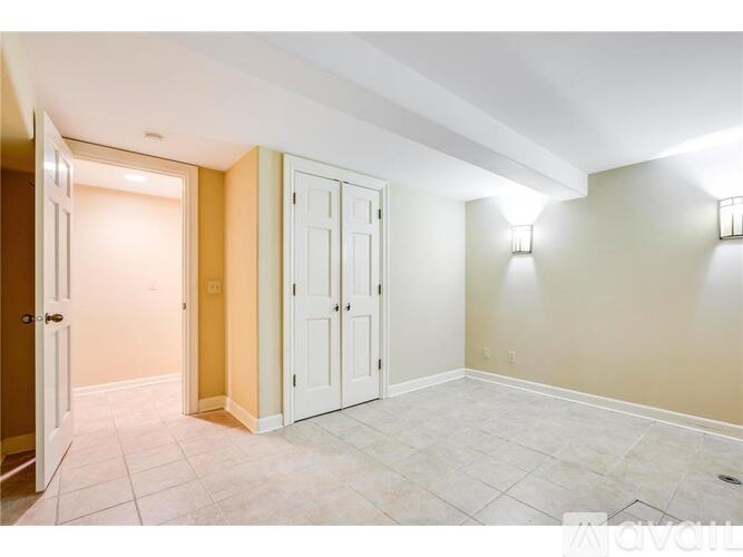 333 W 2nd St 2 Beds Apartment for Rent - Photo gallery 5