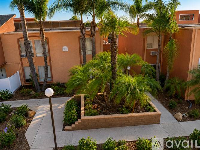 7740 Margerum Ave 2 Beds Condo for Rent - Photo gallery 3