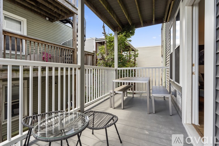 349 W Fourth St 5 Beds Apartment for Rent - Photo gallery 4
