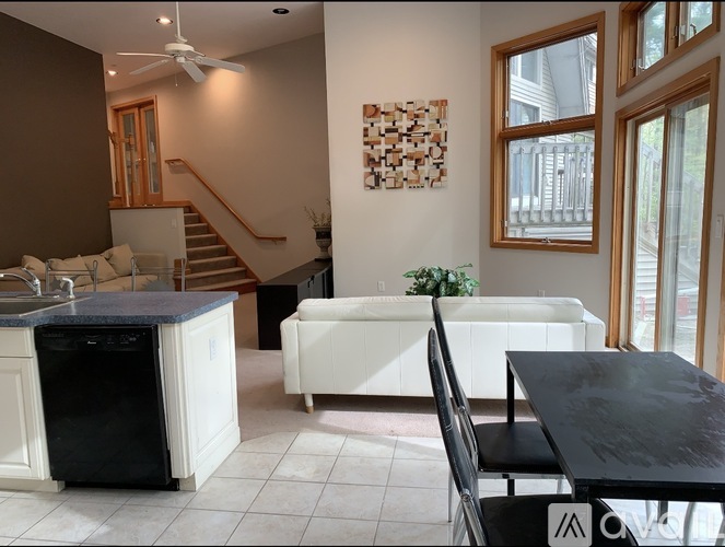 10 Cold Harbor Drive 2 Beds Townhouse for Rent - Photo gallery 4