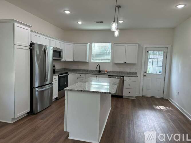 2635 South Allen Drive 3 Beds Single Family Home for Rent - Photo gallery 4