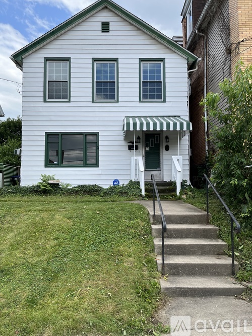 713 Crescent Ave 3 Beds Single Family Home for Rent - Photo gallery 1