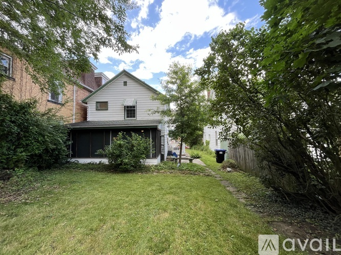 713 Crescent Ave 3 Beds Single Family Home for Rent - Photo gallery 5