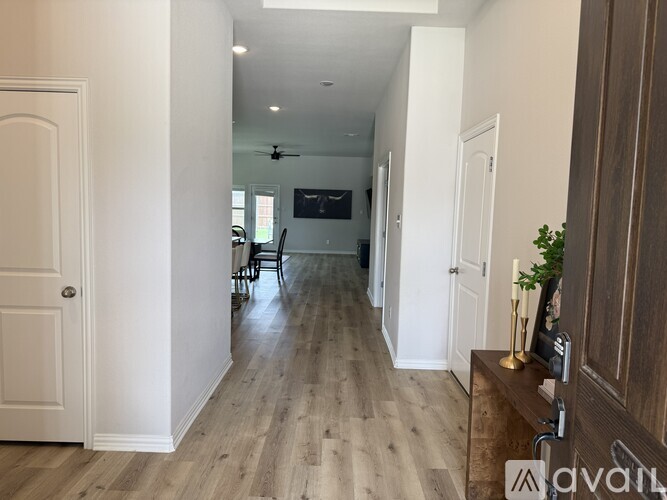 1072 Tara Ct 4 Beds Single Family Home for Rent - Photo gallery 5