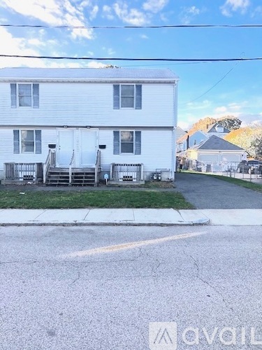 60 Ivy St 3 Beds Apartment for Rent - Photo gallery 1