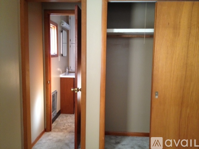 201 S. Ives St 1 Single Family Home for Rent - Photo gallery 2