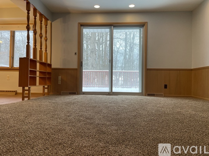 748 Radford Dr 3 Beds Single Family Home for Rent - Photo gallery 4